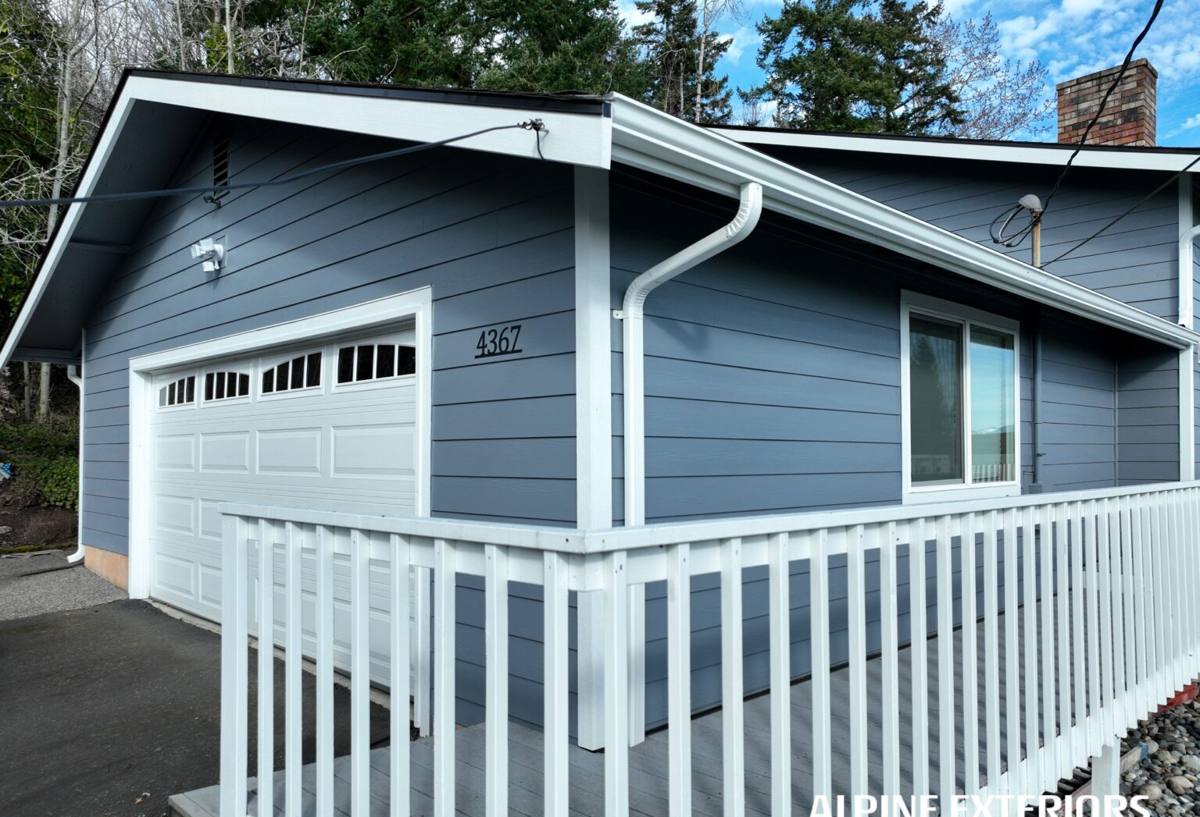 Lynden Roofing Co complete roof replacement in Lynden, WA